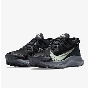 Nike Pegasus Trail 2 Running